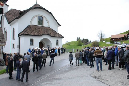 ODie Kirche St.  Joseph in Schlatt war sehr gut besetzt anlässlich der Bezirksgemeinde.