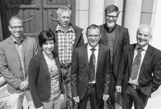 RPK: Simon Hörler (links) und Gabriela Rechsteiner; neue Bezirksräte: Albert Broger und Matthias Renn (beide hinten); Stillstehender Bezirkshauptmann Dominik Brülisauer; Albert Sutter (rechts) neuer Grossrat